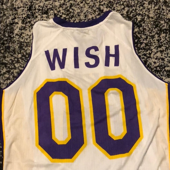 Lakers Jersey - Staples Center - Wish Sponsor - Picture 3 of 4